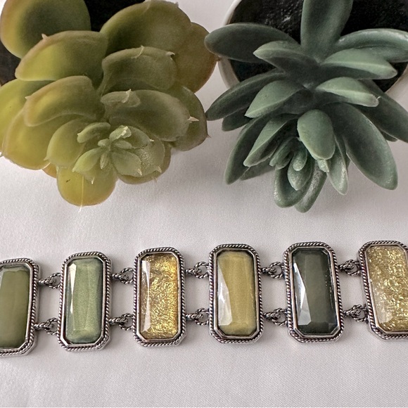 Lia Sophia Earth Tone Macy 8" Bracelet - Picture 3 of 4